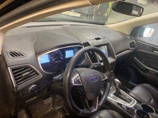 2016 Ford Edge Titanium - Interior Full Dashboard Image
